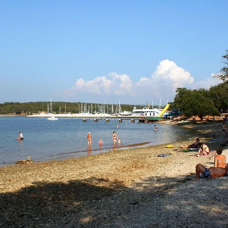 Family-friendly With Swimming Pool Cancini, - 24335 Apartament *