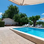 Family-friendly With Swimming Pool Cancini - - 24335 Apartamento *