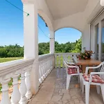 Apartamento Family-friendly With Swimming Pool Cancini - - 24335
