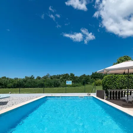 Family-friendly With Swimming Pool Cancini, - 24335 波雷奇