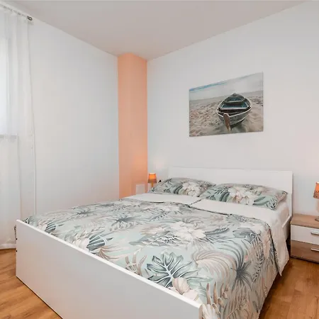 Family-friendly With Swimming Pool Cancini, - 24335 Porec