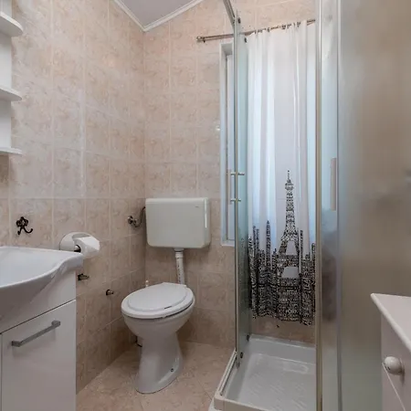 Apartment Family-friendly With Swimming Pool Cancini, - 24335 Porec