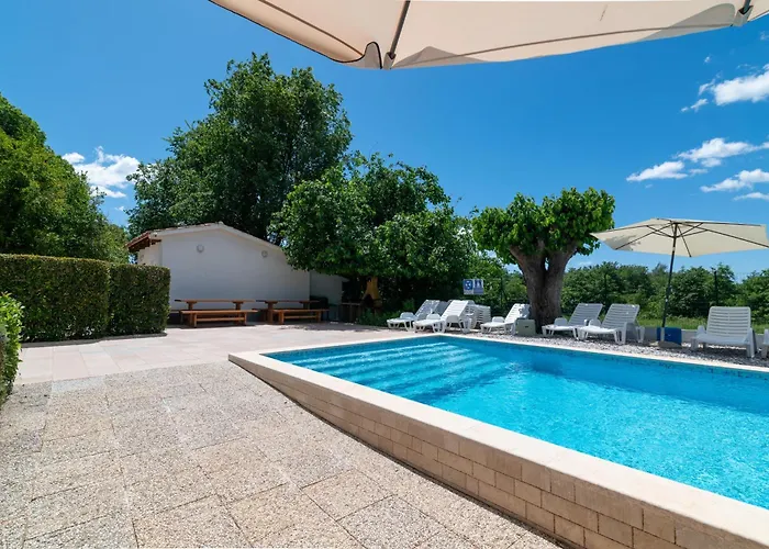 Family-friendly With Swimming Pool Cancini - - 24335 Apartament *