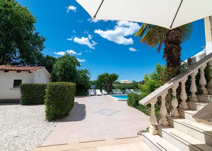 Apartament Family-friendly With Swimming Pool Cancini - - 24335 *