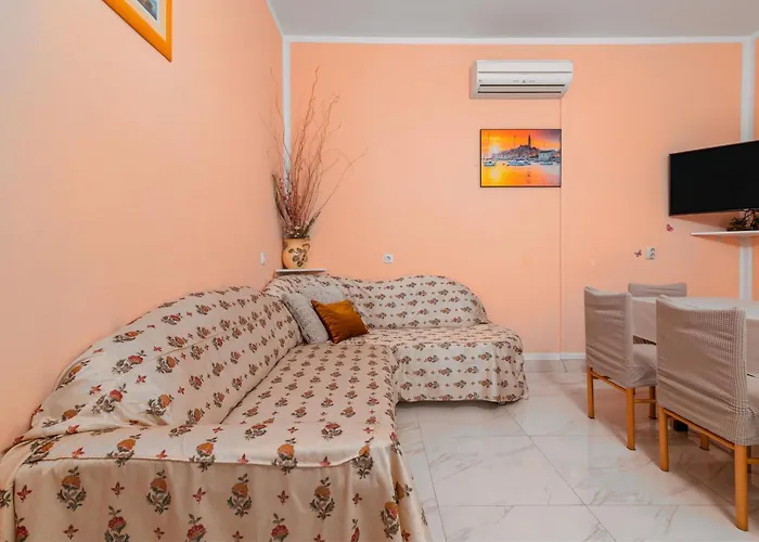 Family-friendly With Swimming Pool Cancini - - 24335 Appartement Poreč