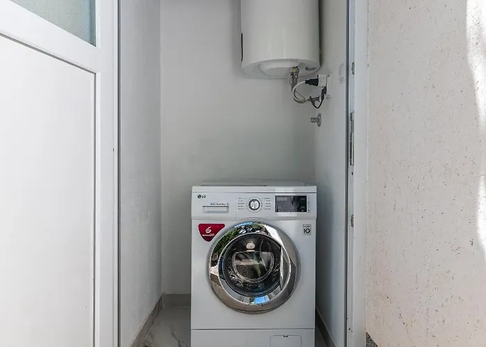 Family-friendly With Swimming Pool Cancini - - 24335 Daire *