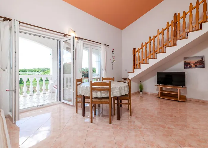 Family-friendly With Swimming Pool Cancini - - 24335 *